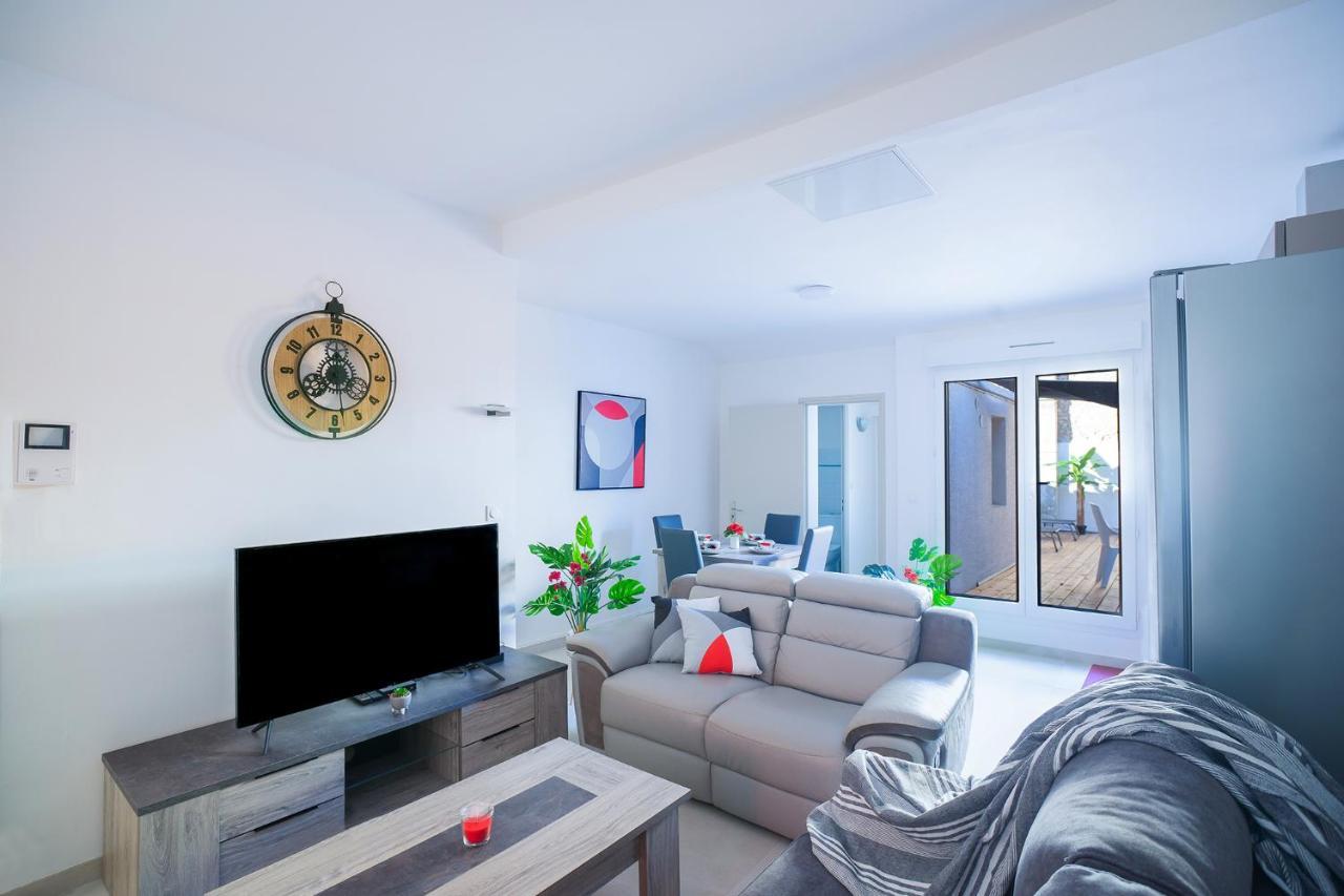 Superbe Appartement A 2 Pas Des Halles, Climatise, Terrasse, Garage Narbonne Luaran gambar